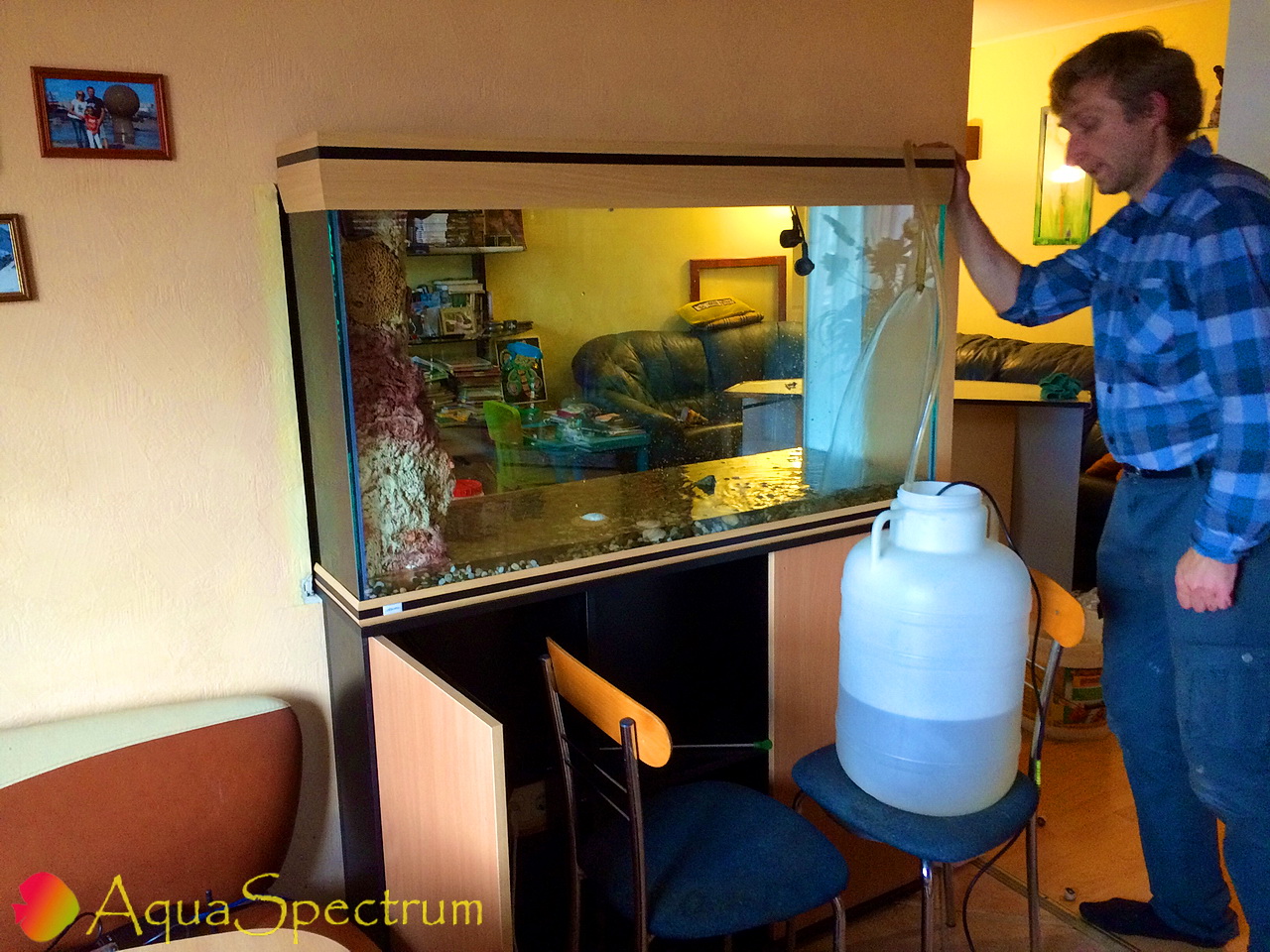 Монтаж аквариума объёмом 250 литров на новое место